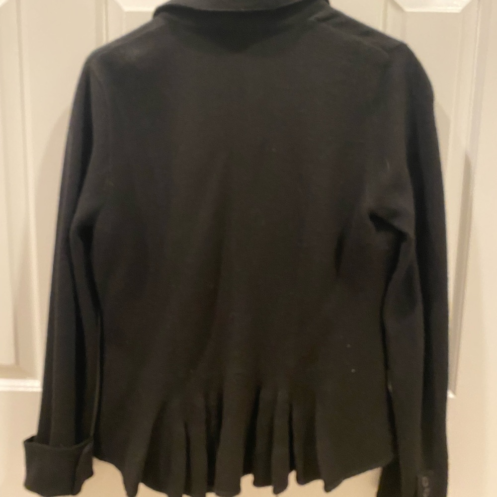 Felt like knit, 3 button cuff detail, pleated back